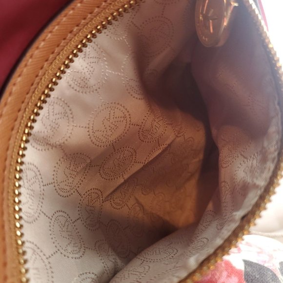 Michael Kors Women Kempton Burgundy Inner Pockets Adjustable Strap Crossbody Bag - Picture 7 of 15